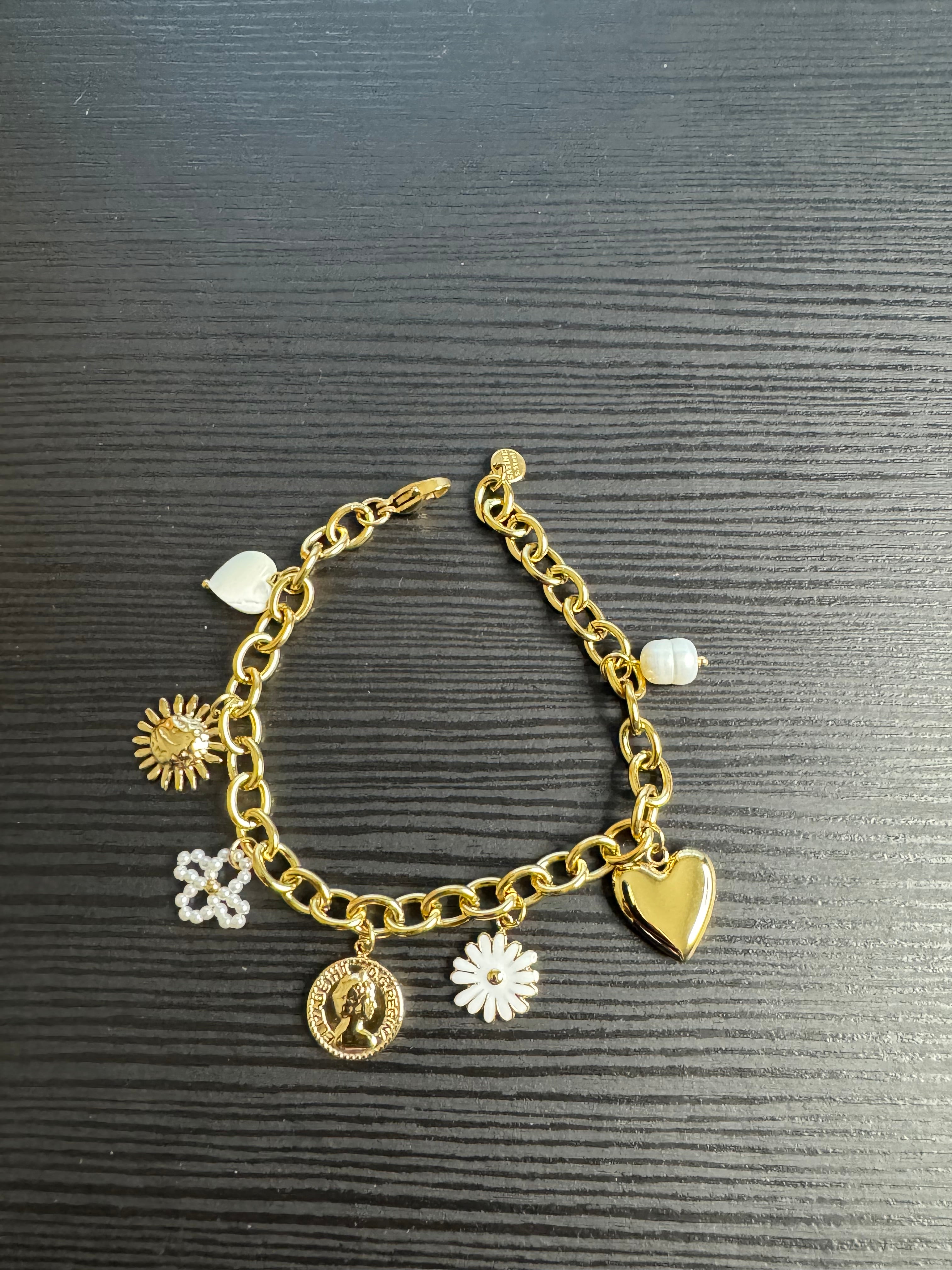Bracelet satine breloque cœur