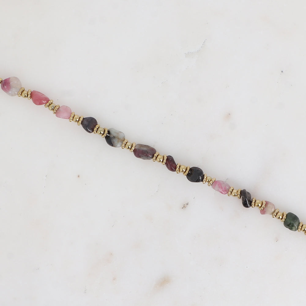 Bracelet sur câble Isaline - perles en acier et pierres naturelles