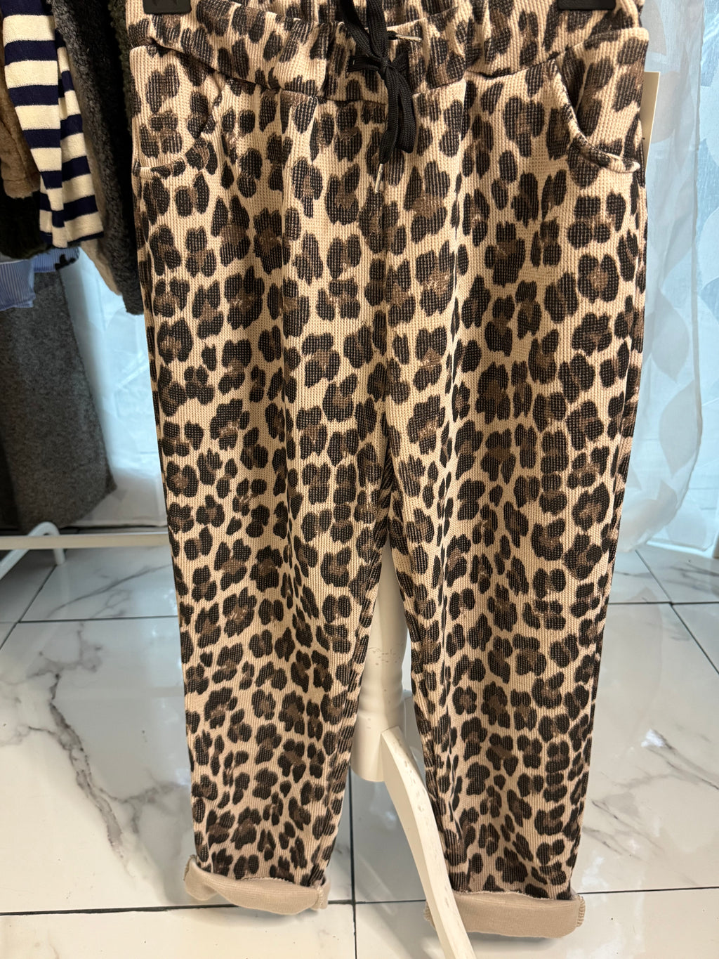Pantalon léopard