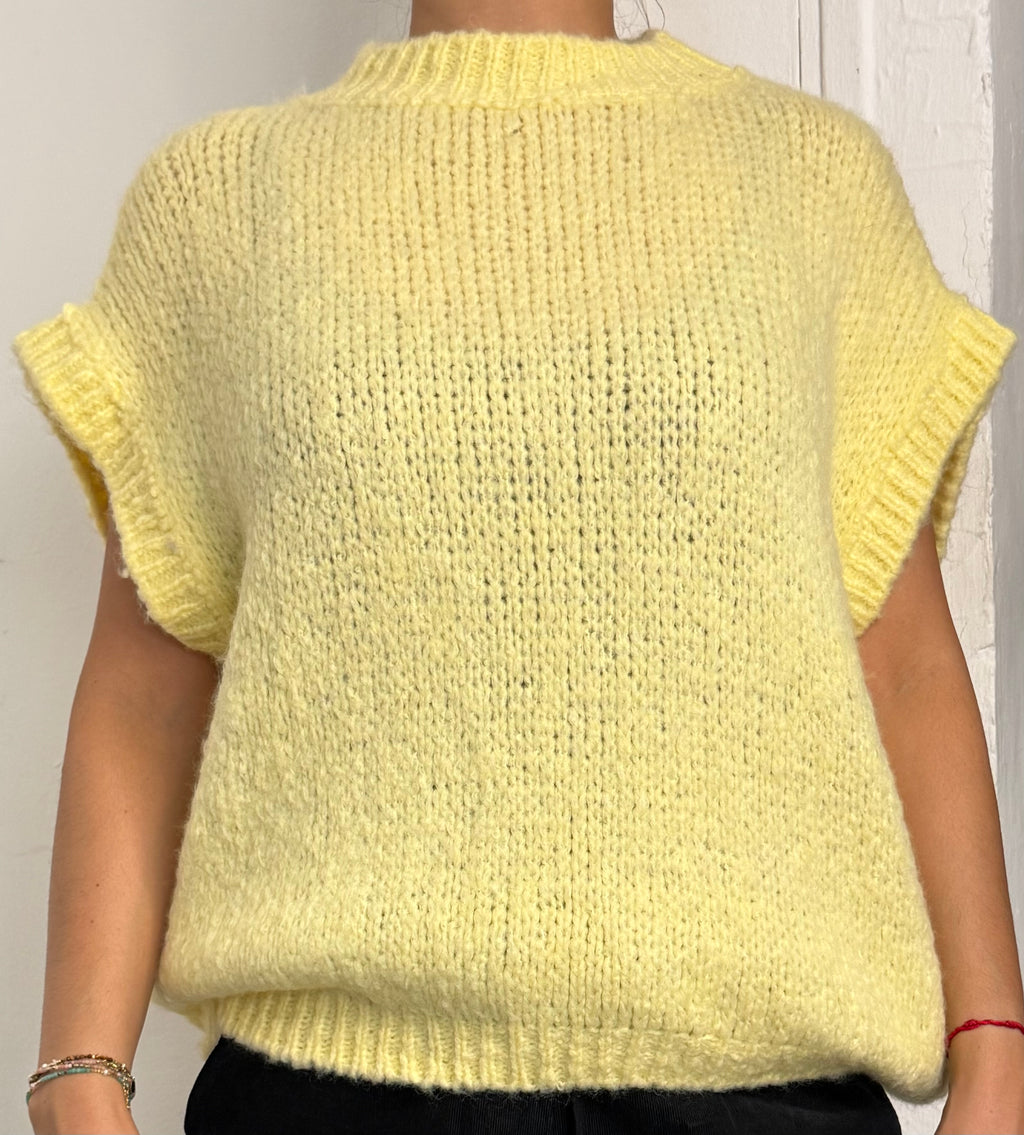 Haut sans manche by coco