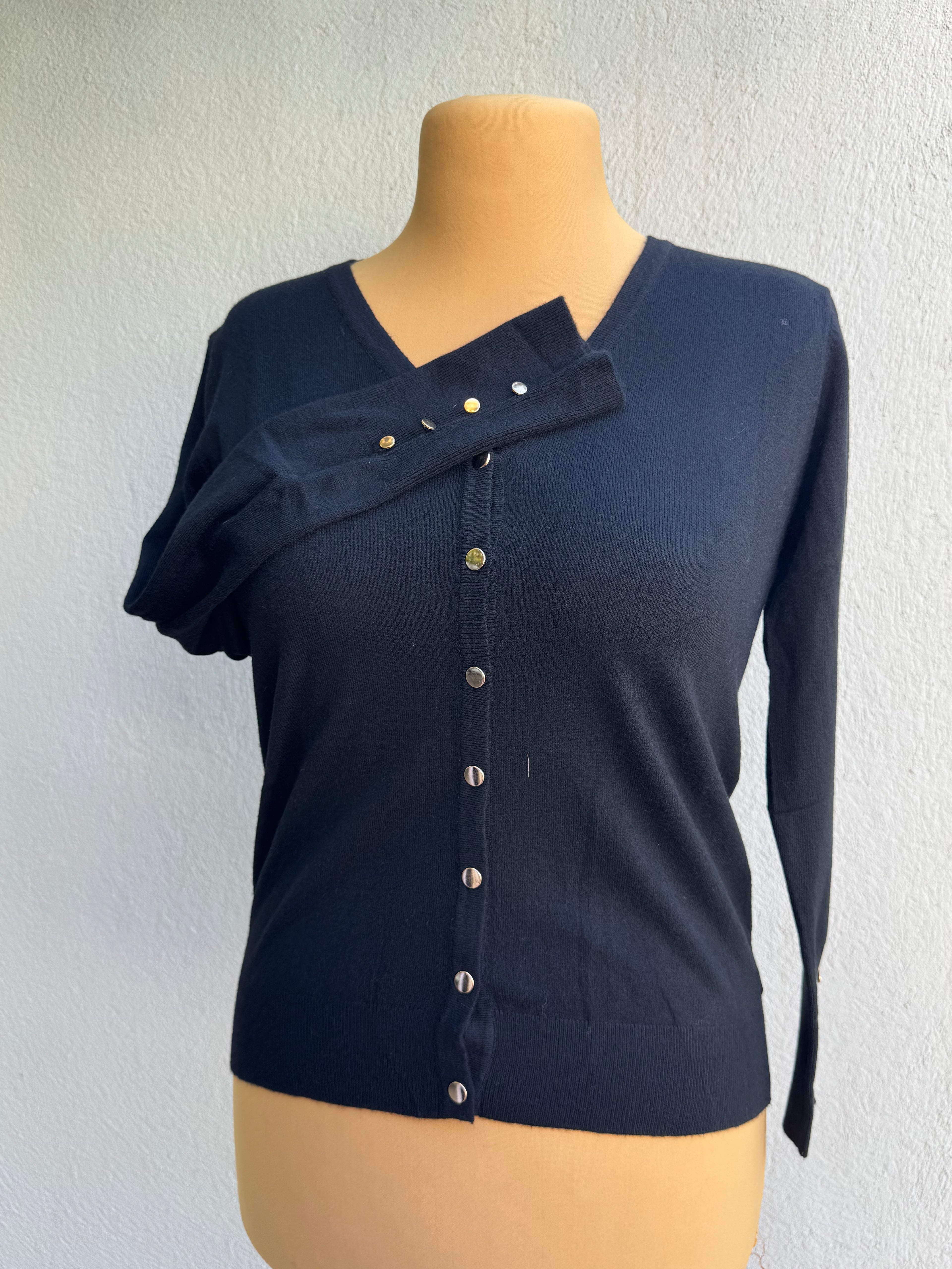 Gilet col V avec clou doré