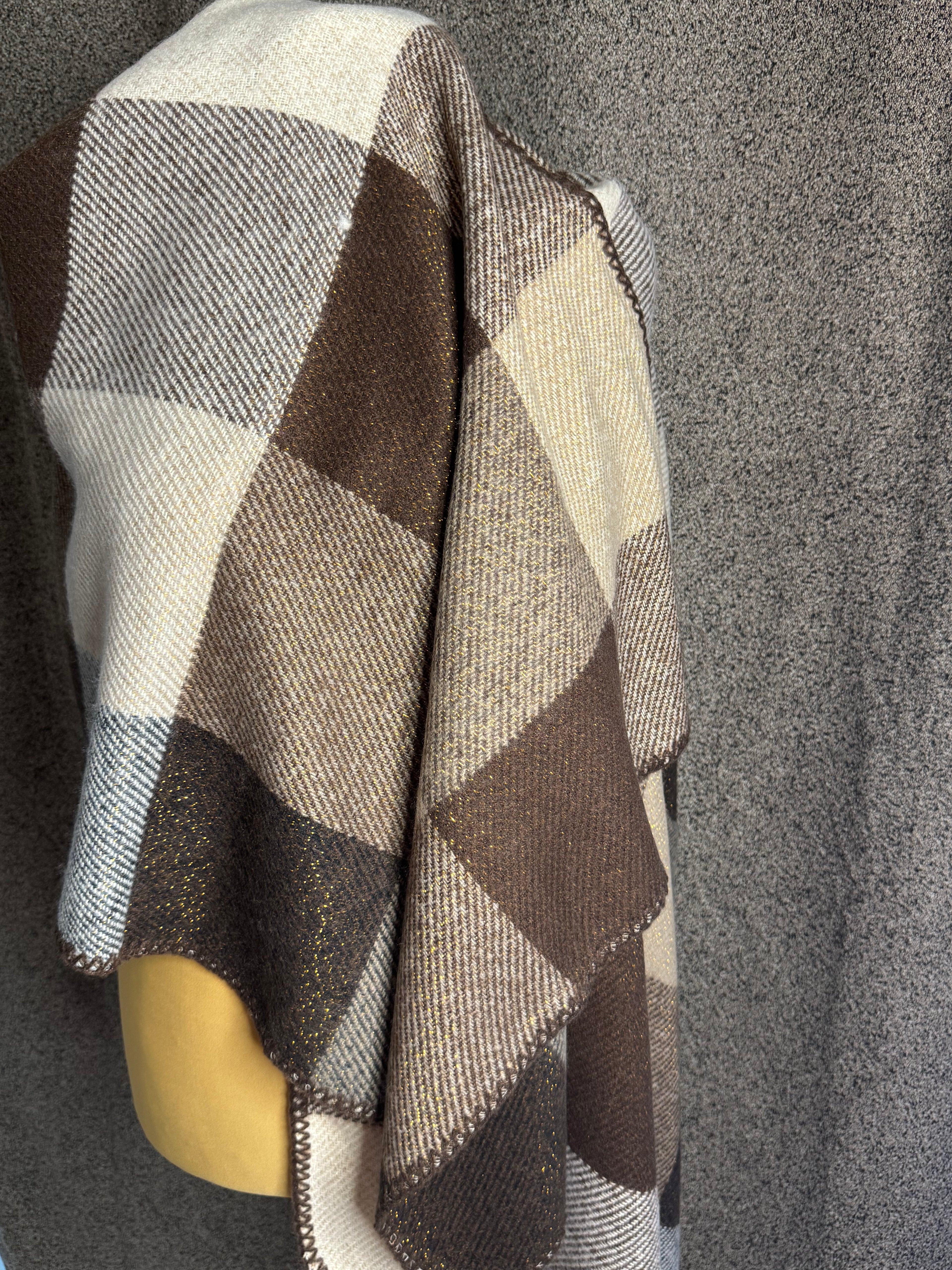 Écharpe à carreaux