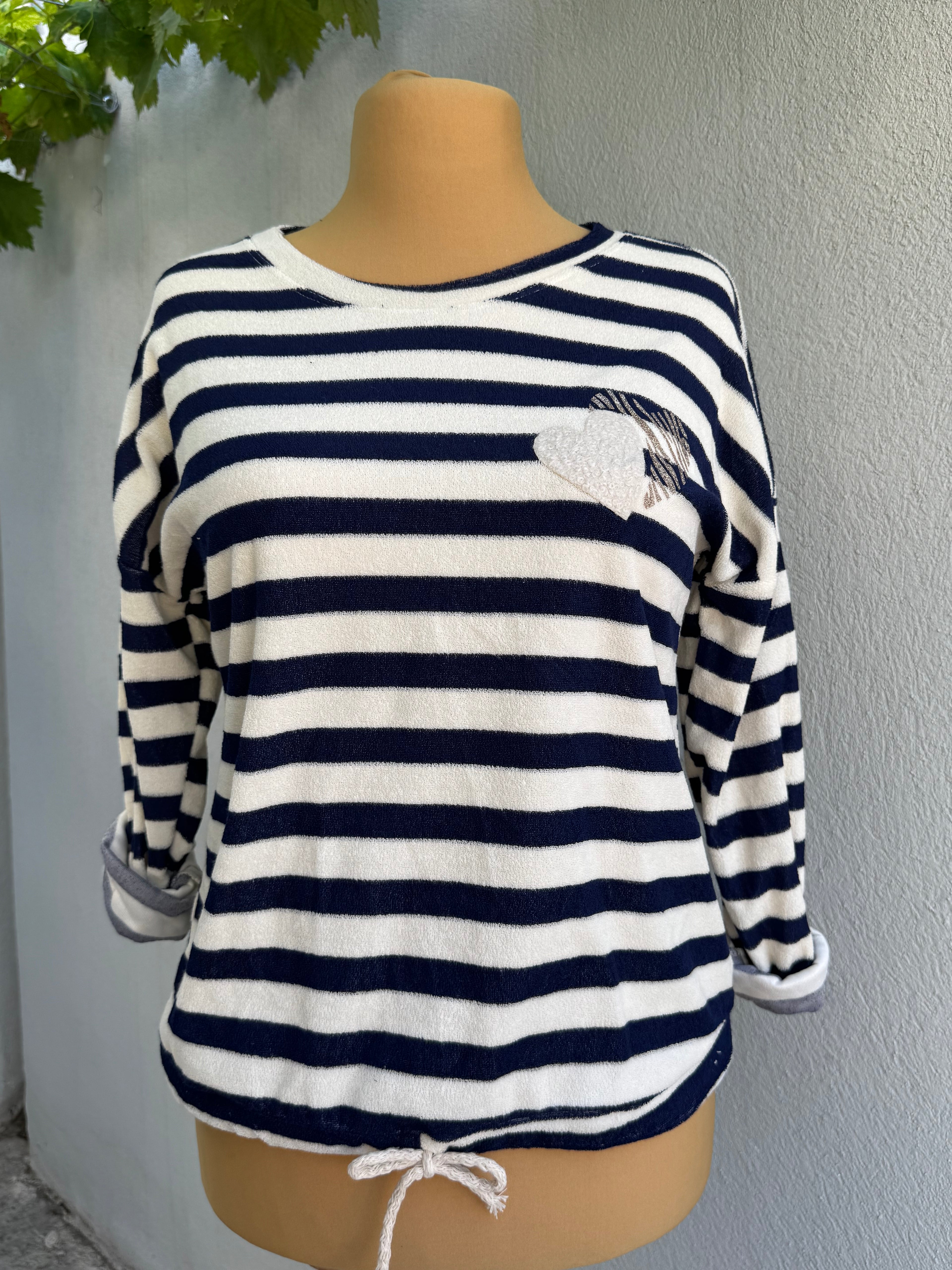 haut rayé bleu marine et blanc