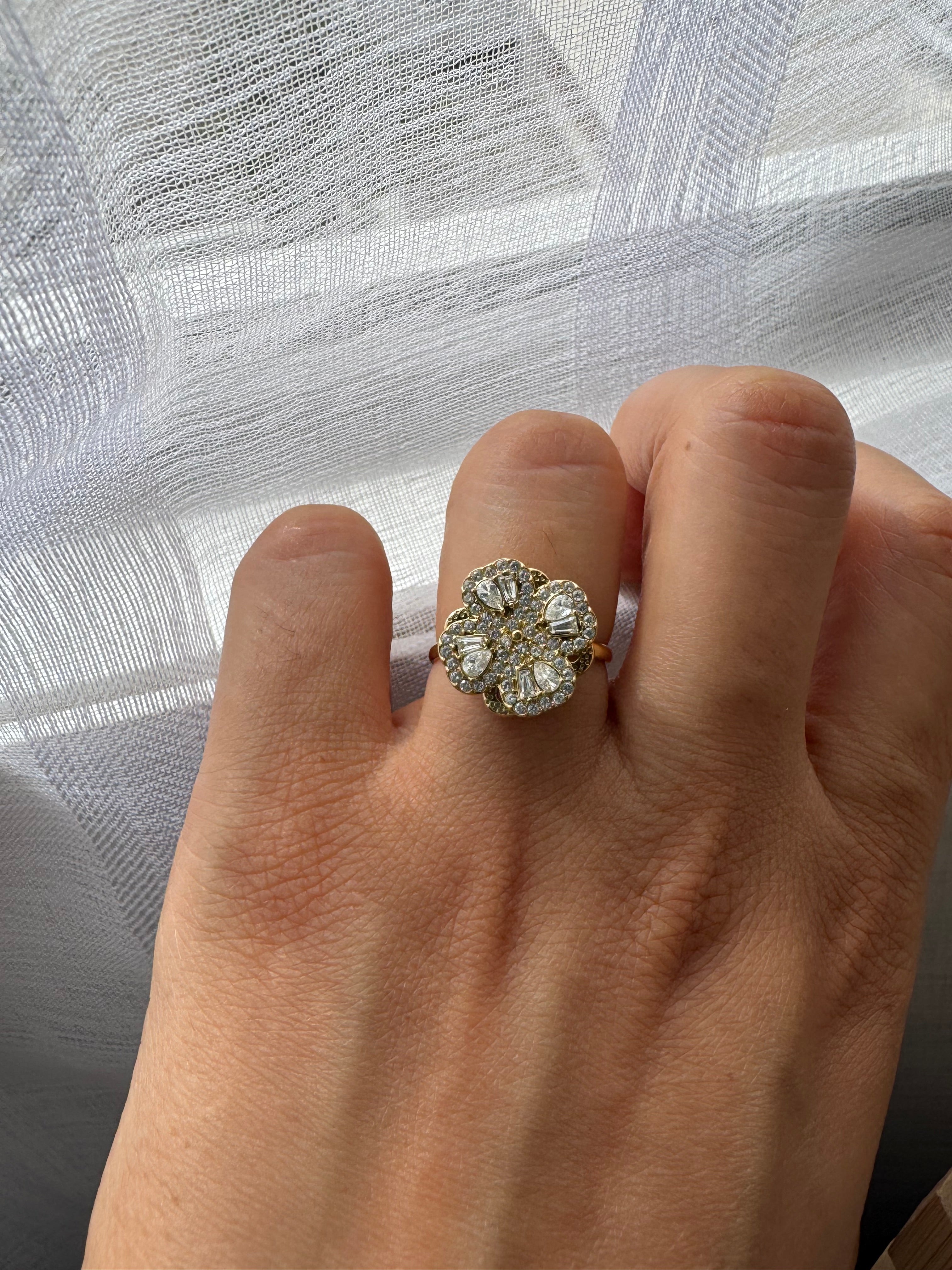 bague Sylvie Anti-stress trèfle doré
