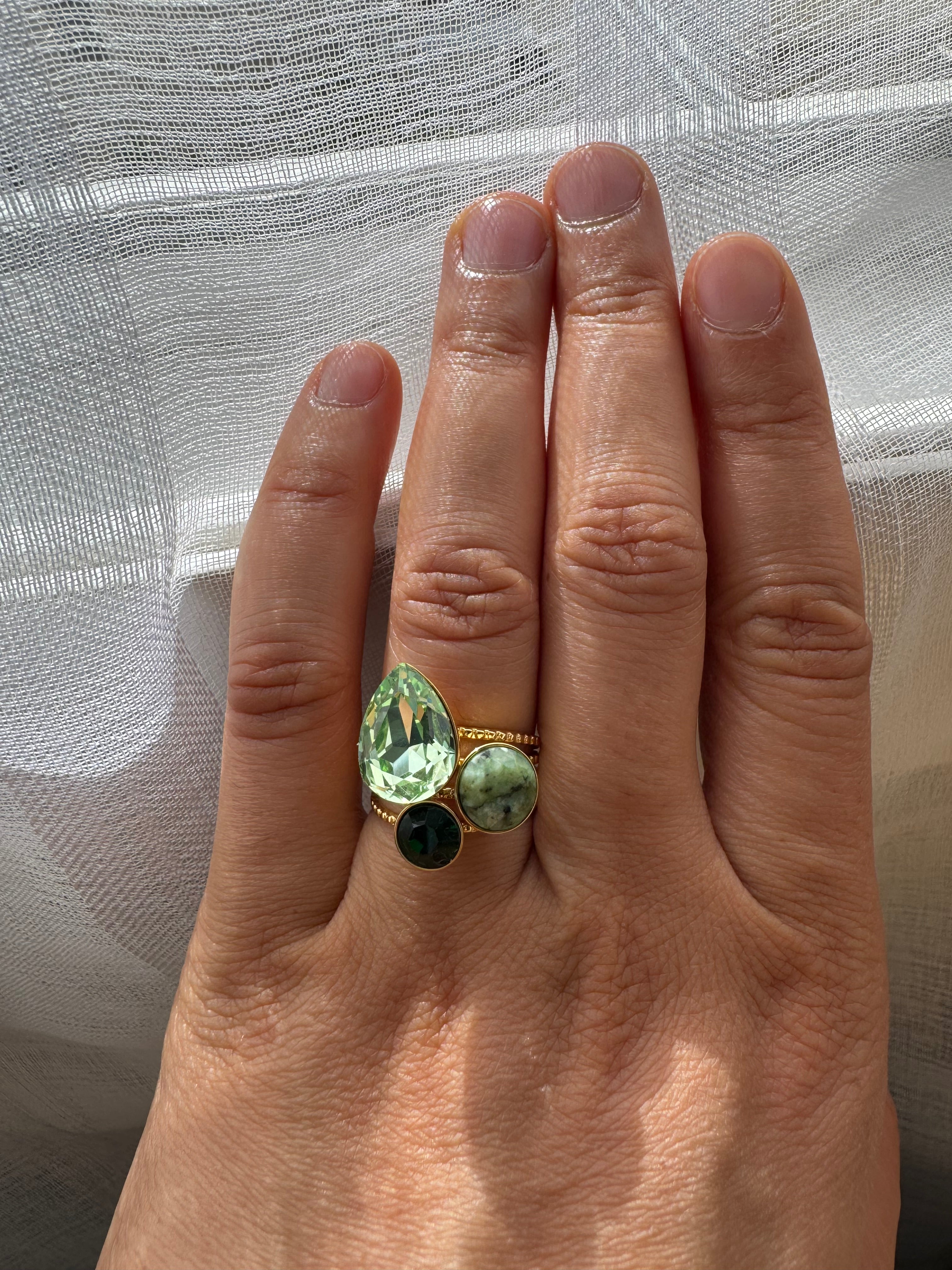 bague Reine acier inoxydable pierre véritable
